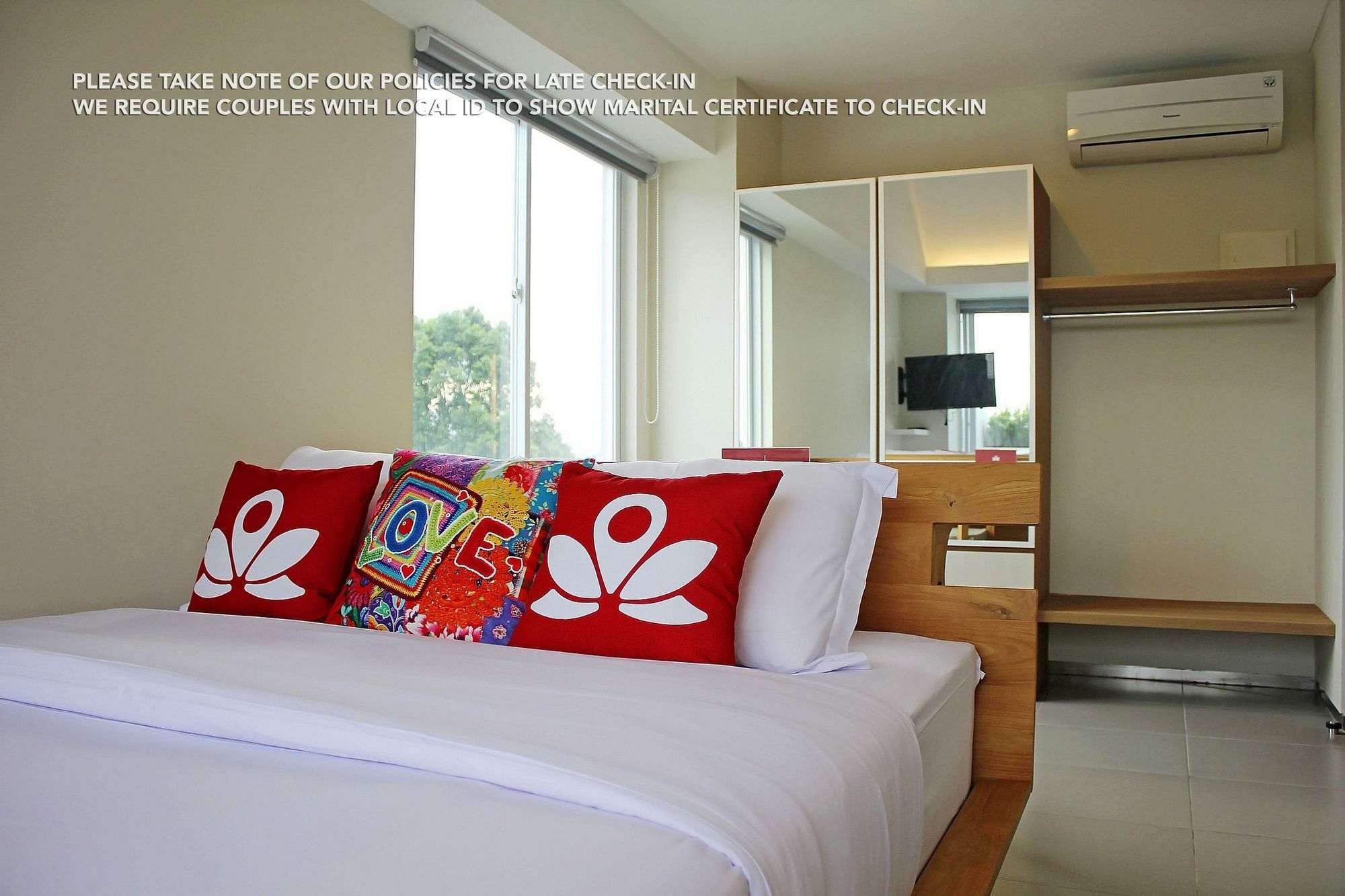 Zen Rooms Patra Kuningan Syariah Jakarta Exterior photo