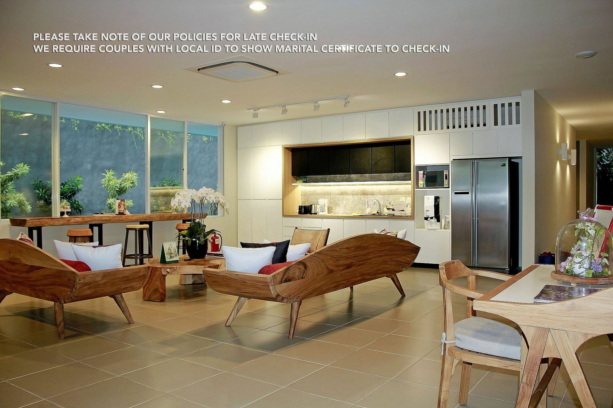 Zen Rooms Patra Kuningan Syariah Jakarta Exterior photo